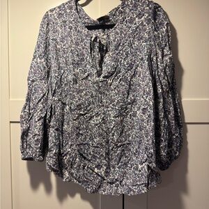 Universal Thread Blue and White Floral Blouse